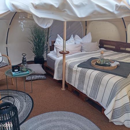 Glamping Altes Pastorat Otel Barmstedt Dış mekan fotoğraf